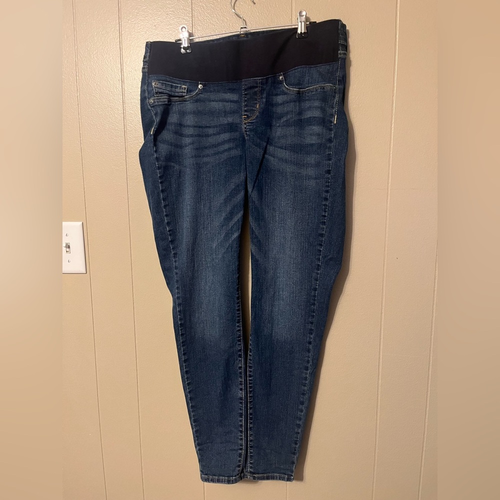Levi Strauss Maternity Skinny Jeans
